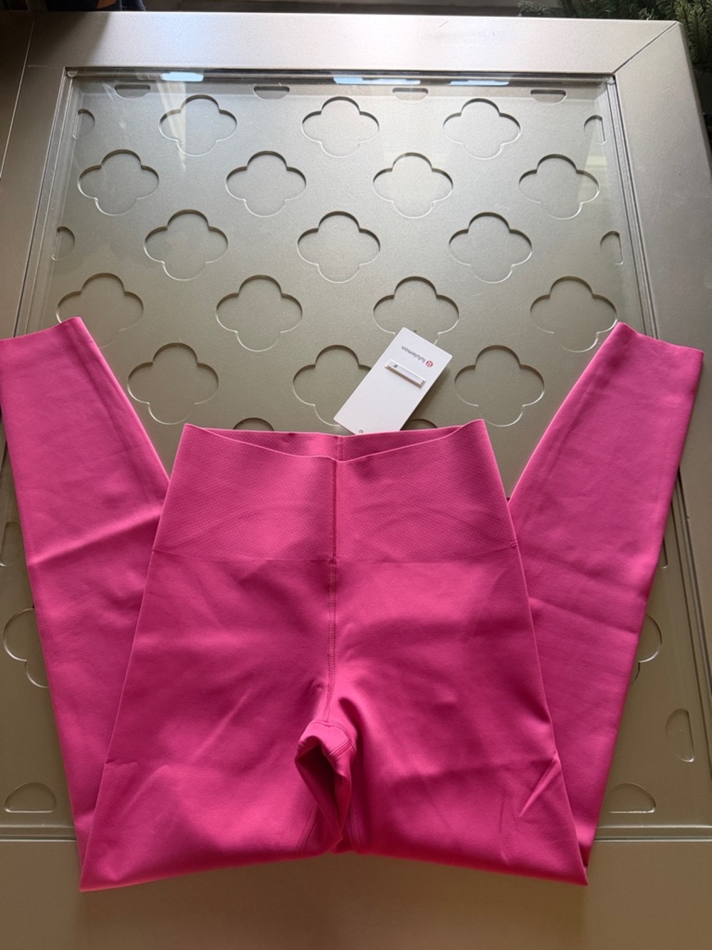 🆕 LULULEMON Glow Up™ Super High-Rise Tight 28” Raspberry Coulis Size 8 NWT - Picture 9 of 15